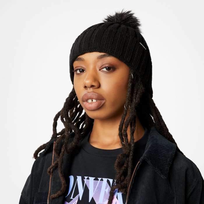 Čiapka Converse čierna POM BEANIE 10023959 A01