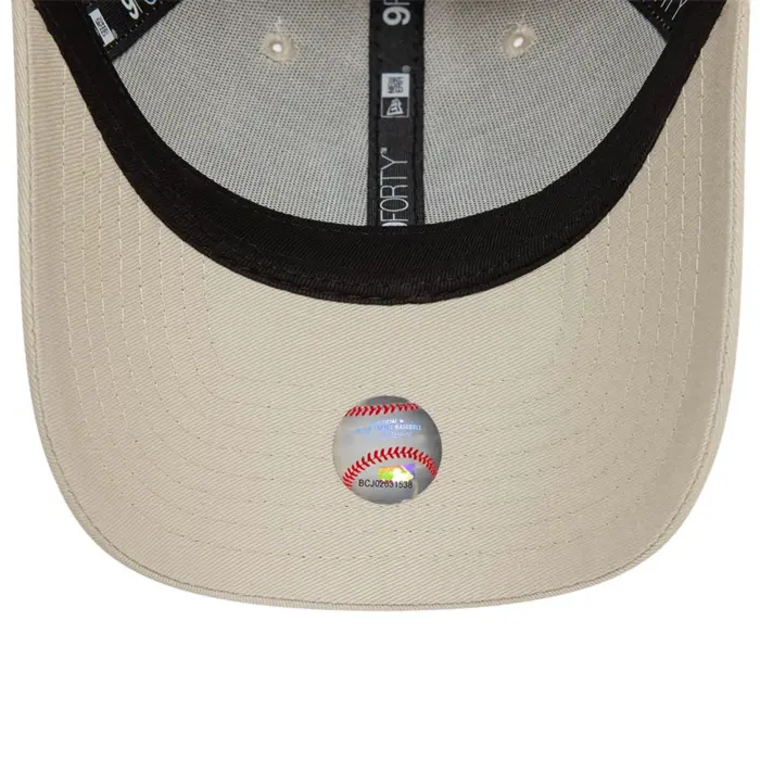 Šiltovka NEW ERA krémová NEW ERA CAP 940 MLB NEYYAN 60471459 STN/WHITE