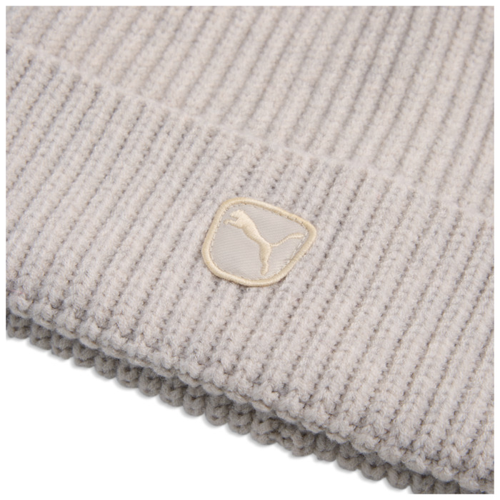 Čiapka PUMA krémová CAT PATCH Mid Crown Beanie 027356 03