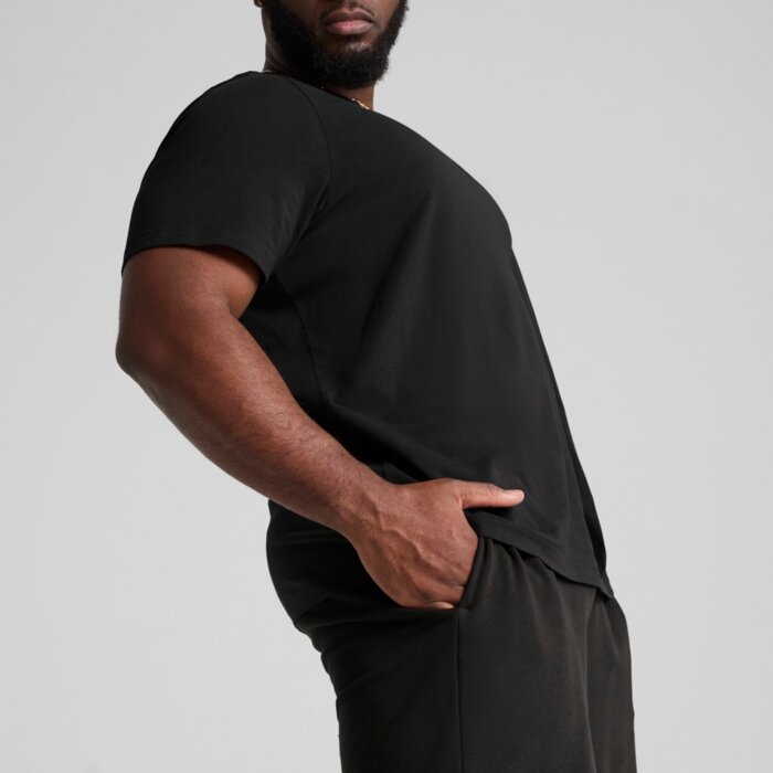Šortky PUMA čierne ESS Shorts 10" PUMA 682598 01