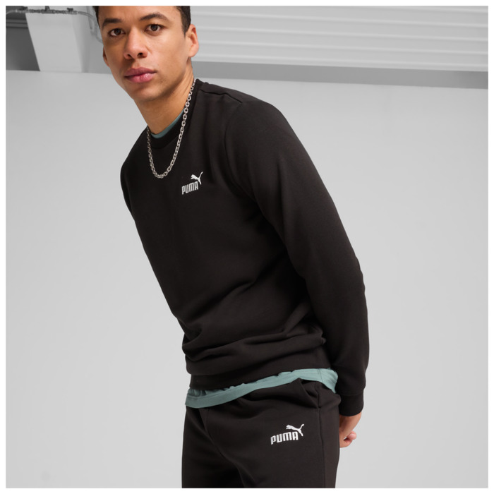 Tepláky PUMA čierne ESS No. 1 Logo Sweatpants 682608 01