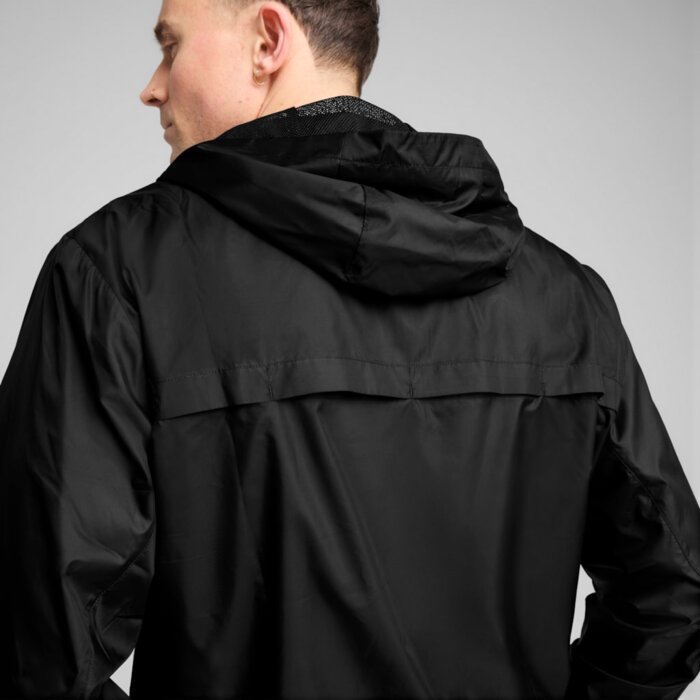 Bunda PUMA čierna Ess Regular Windbreaker 684625 01