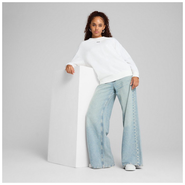 Mikina PUMA biela ESS Oversized Crew TR 685401 02