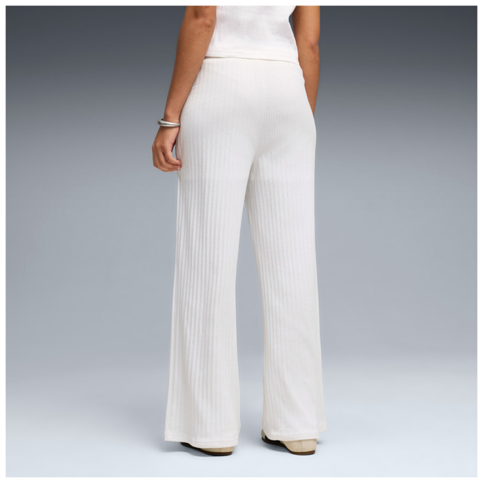 Tepláky PUMA biele HER Comfort High-Waist Wide 693284 02
