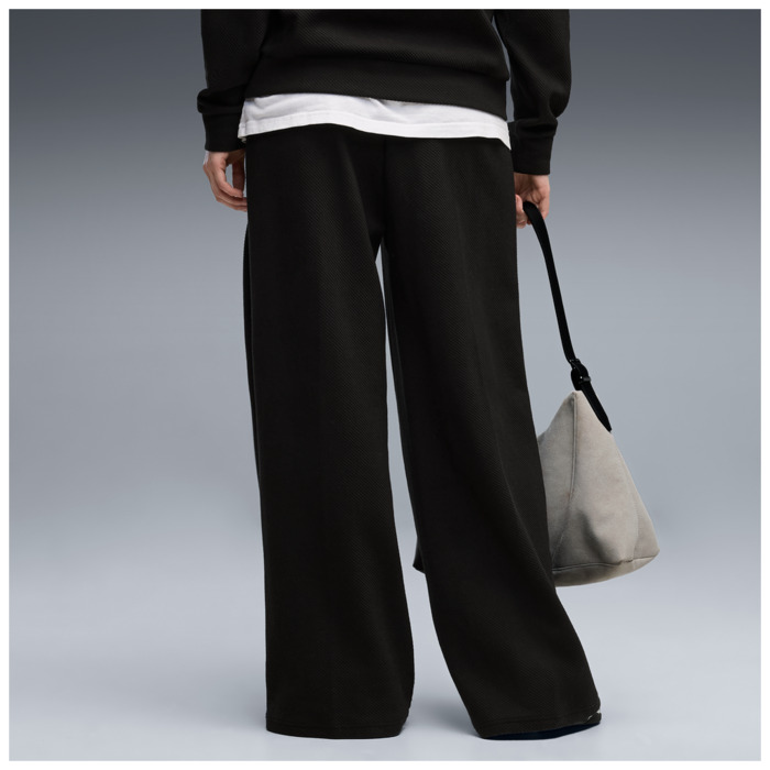 Tepláky PUMA čierne PUMA CLASS Relaxed Wide Leg Pants 694013 01