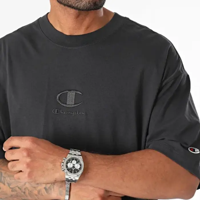 Tričko CHAMPION čierne Crewneck T Shirt 220282 ES503 PHA
