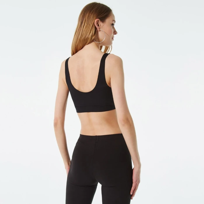 Športová podprsenka VANS WM FLYING V BRALETTE FLYV VN0A7PNCBLK1